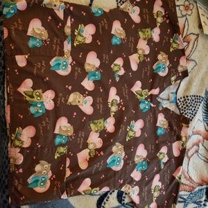 Cherokee Scrub HQ Top "Owl Love"